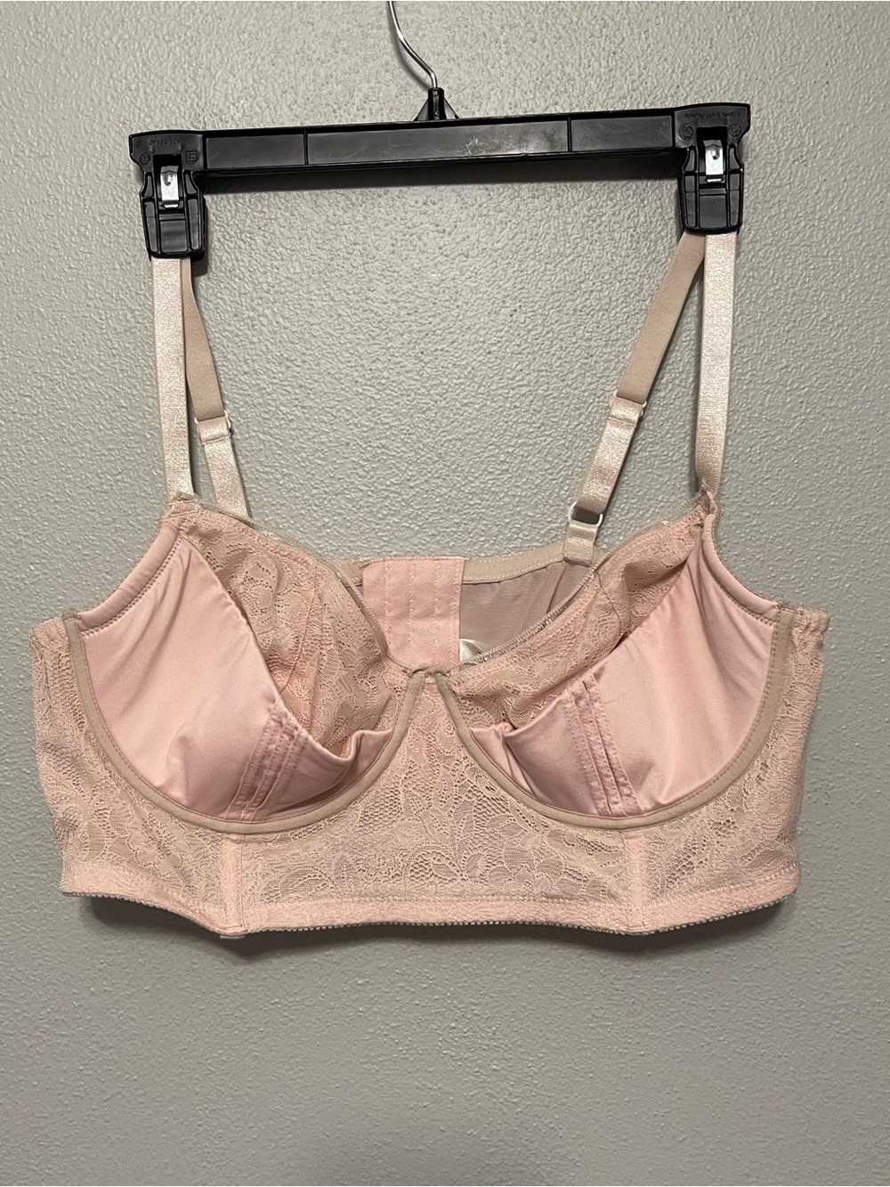 Torrid Light Pink Underwire Bra Adjustable Lace Overlay Womens 1 or 1X